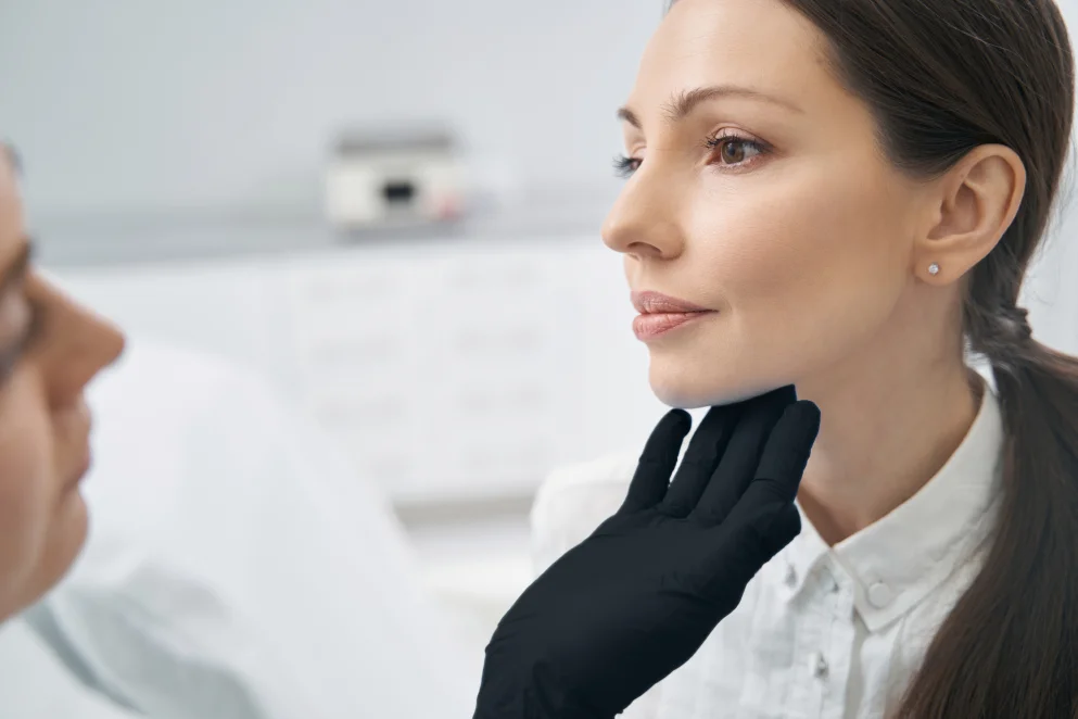 Alquilar un médico estético: una estrategia clave para potenciar la facturación de tu centro de belleza